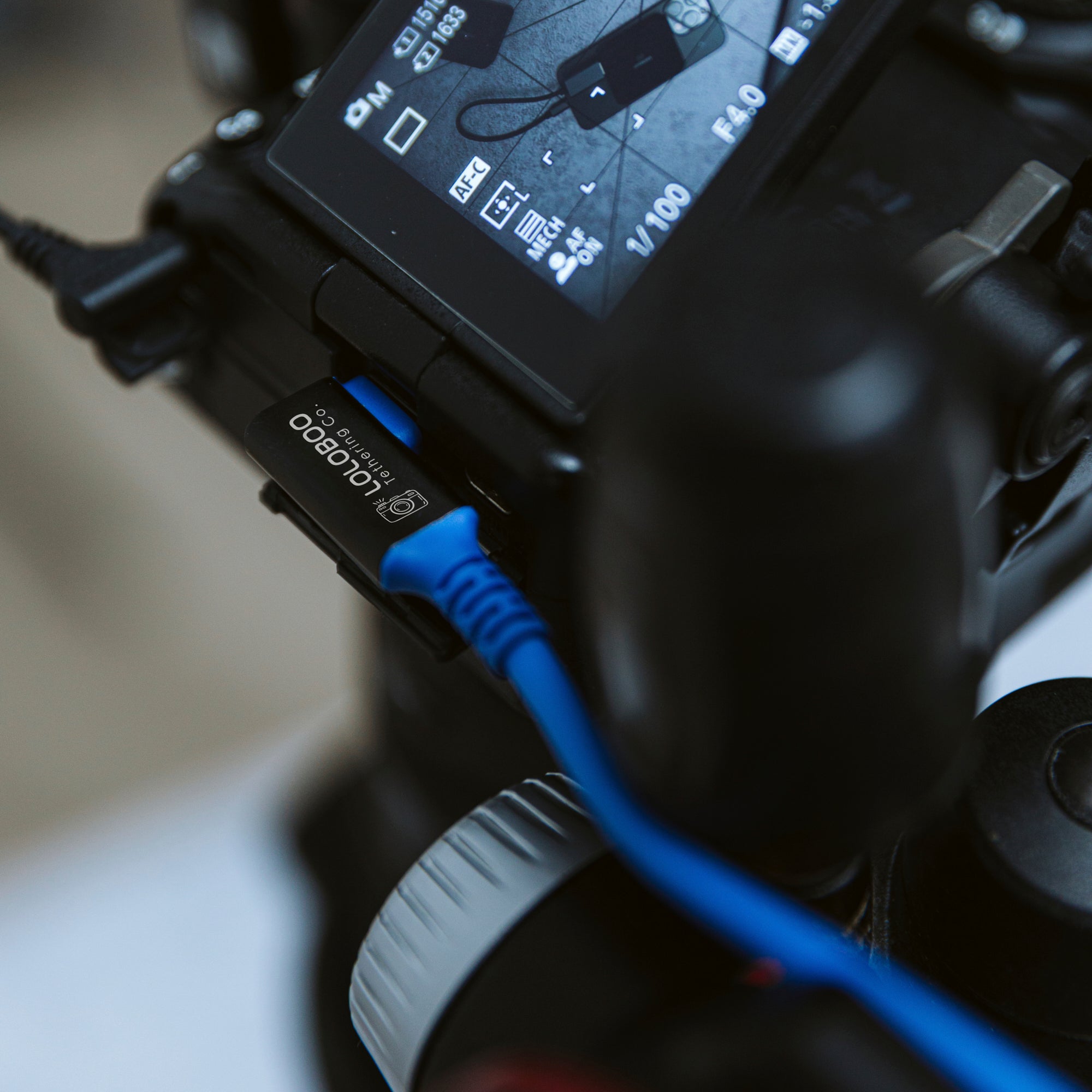 Loloboo USB-C tethering cable camera to laptop